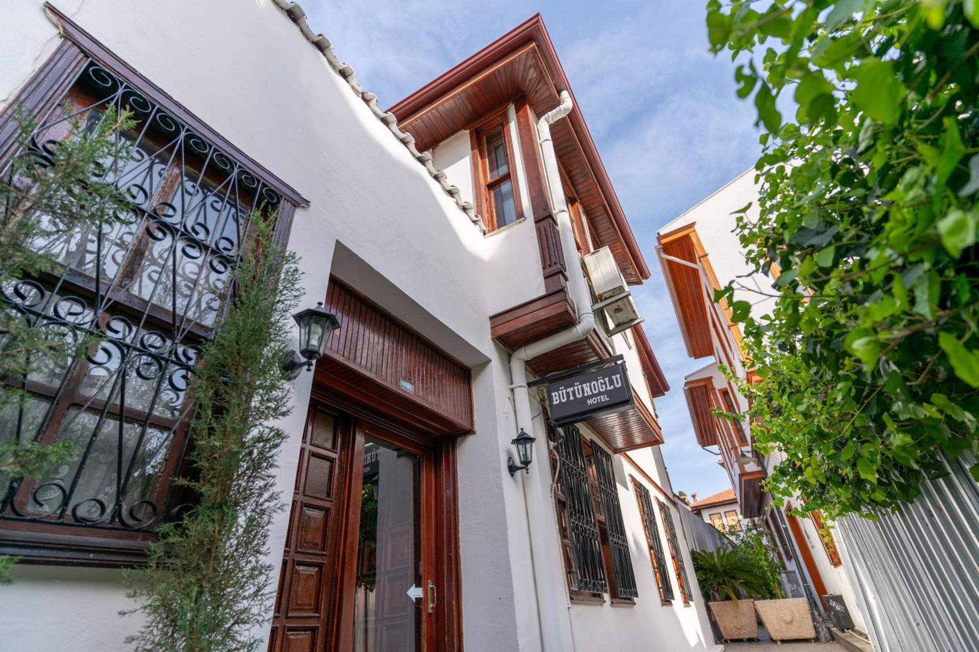 Buetuenoglu Pansiyon Antalya Extérieur photo