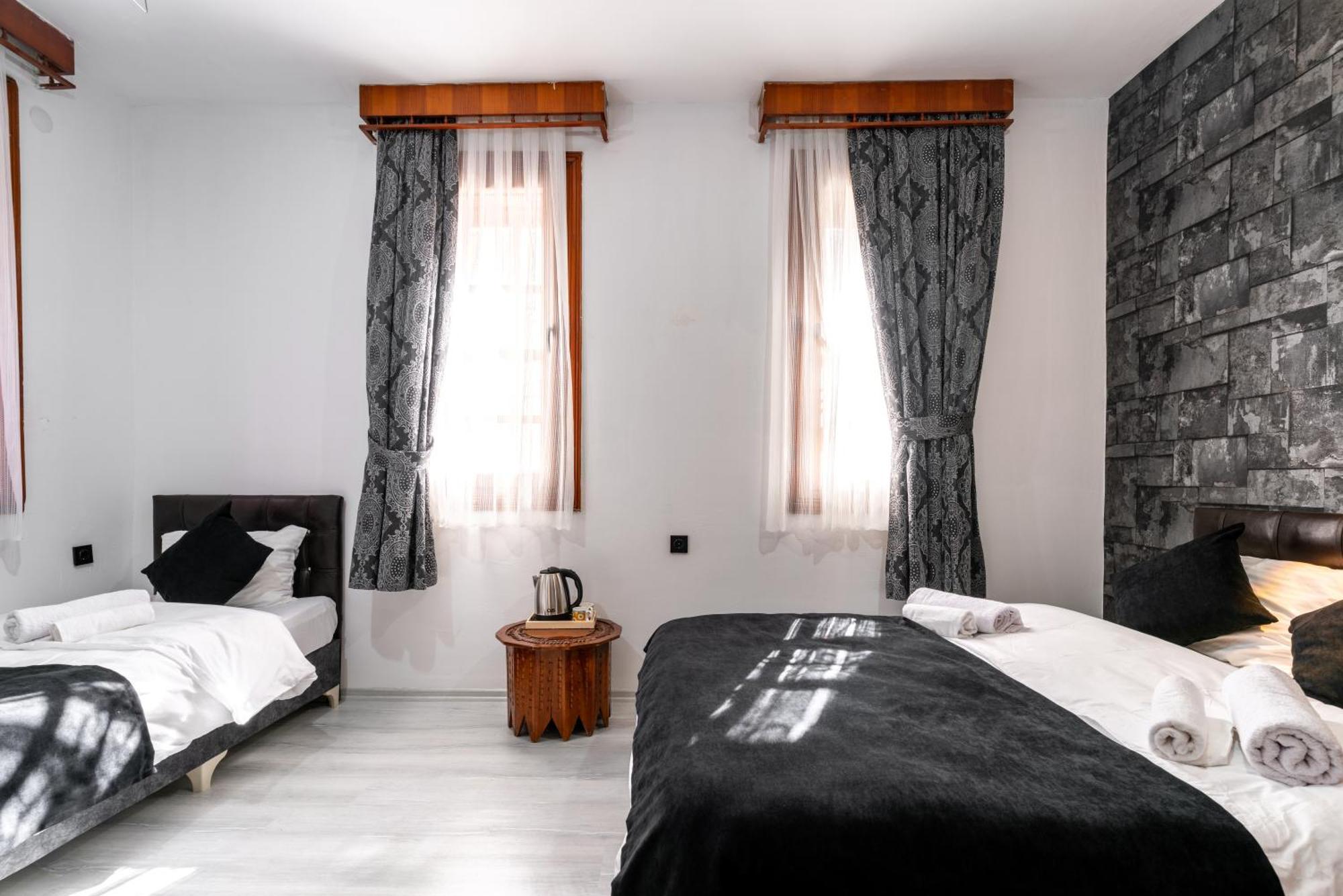 Buetuenoglu Pansiyon Antalya Extérieur photo