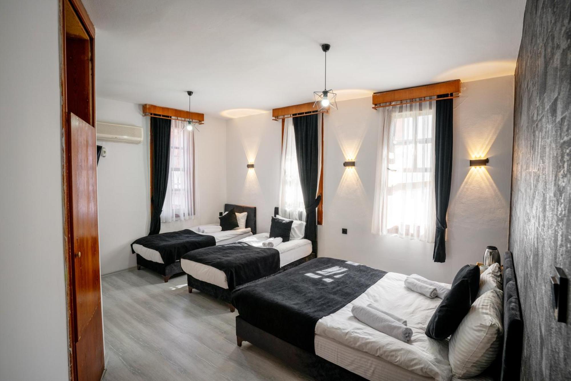 Buetuenoglu Pansiyon Antalya Extérieur photo